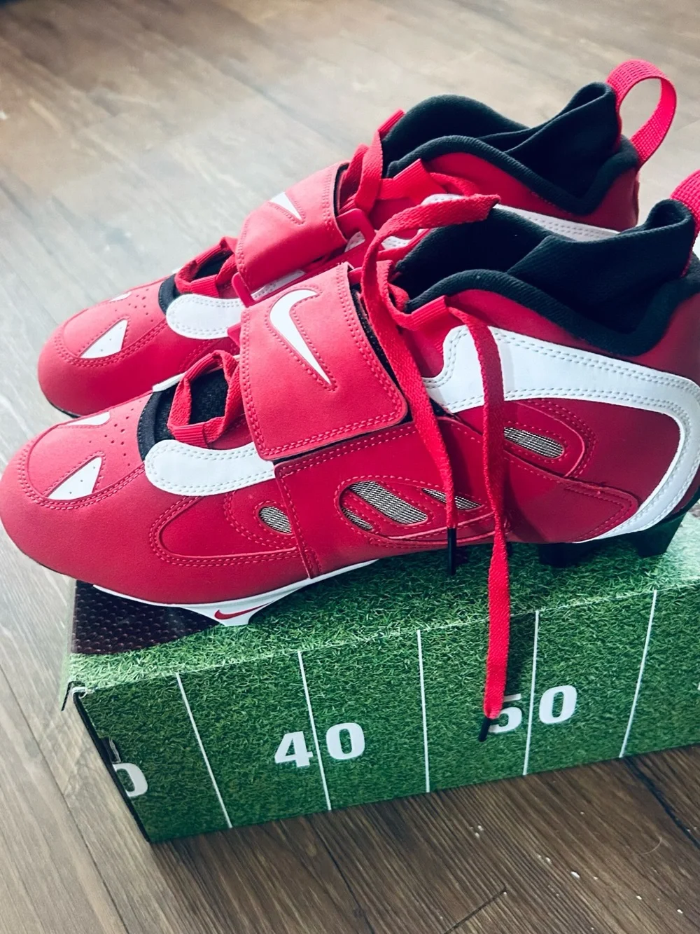 Nike  Diamond Turf cleats